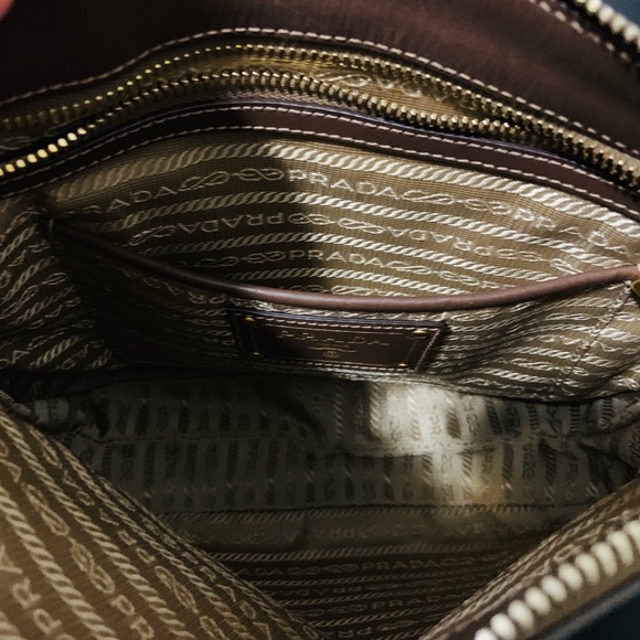 🚫SOLD🚫Authentic PRADA Crossbody Bag - Picture 3 of 6